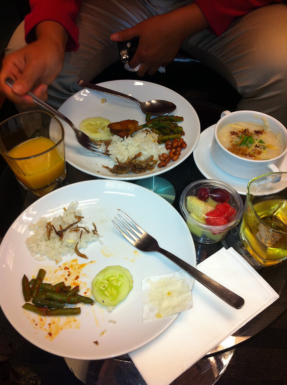 Singapore to L.A. to Las Vegas - May 14-16, 2011