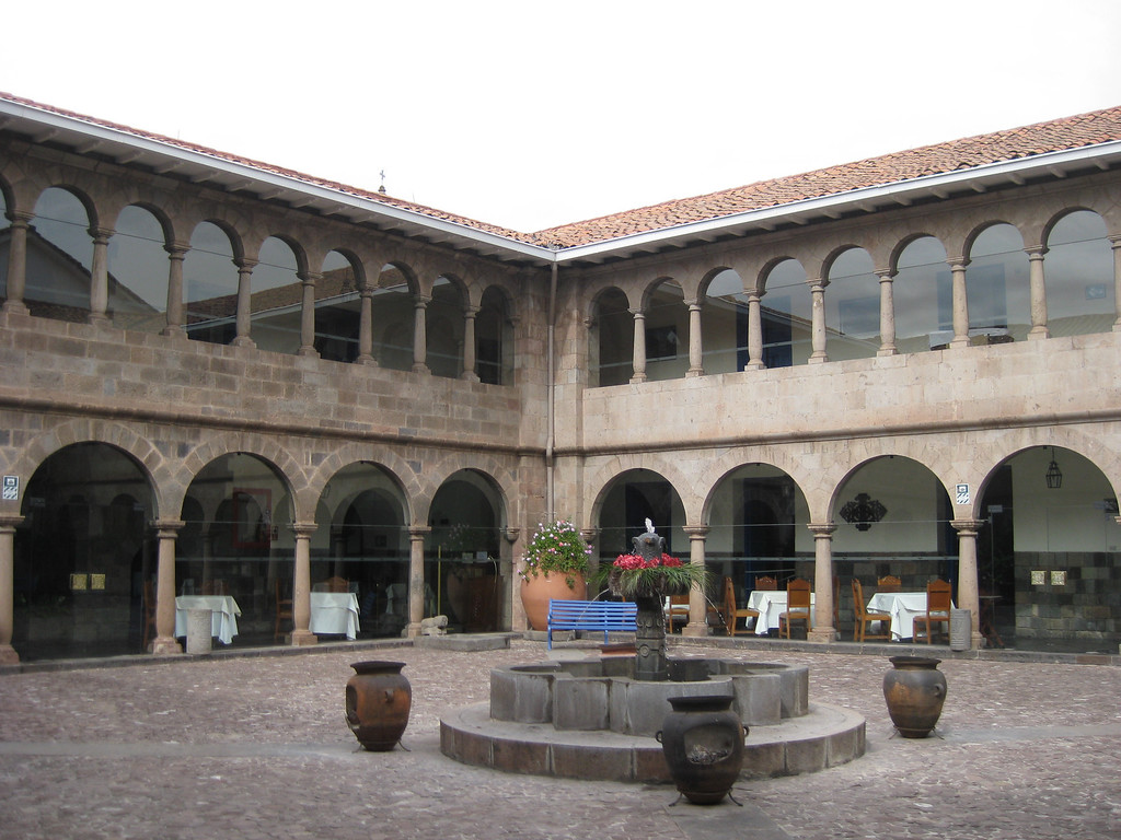 Heading back to Lima, city tour, dinner show, homebound - June 4-5, 2011