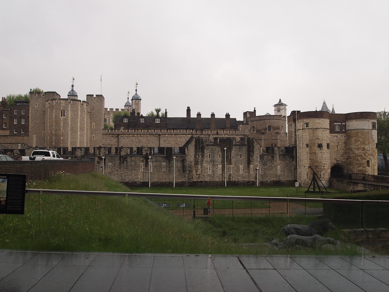 Day tour of London and afternoon tea at Claridges - May 28, 2013